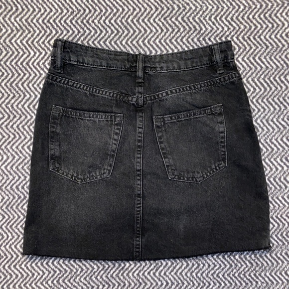 H&M skirt - Picture 3 of 3